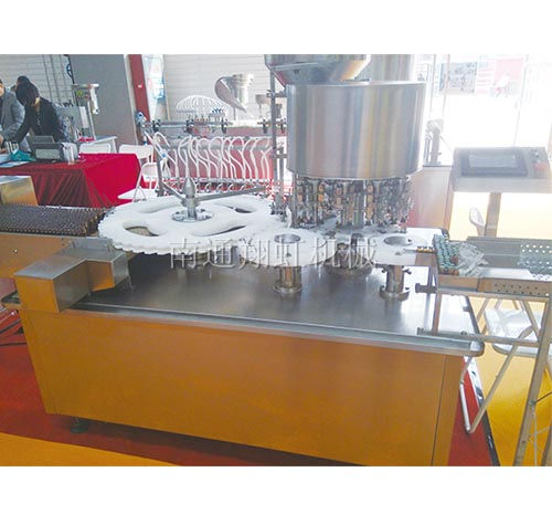 KGF12(16)型口服液高速灌封機