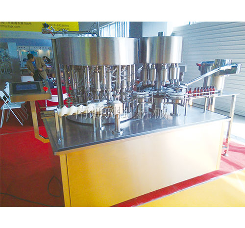 KGF15（20）型液體灌裝機